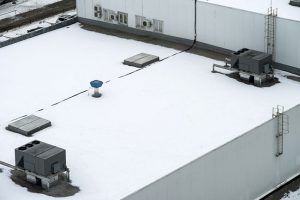 Flat Commercial Roofs: The Benefits are Plentiful